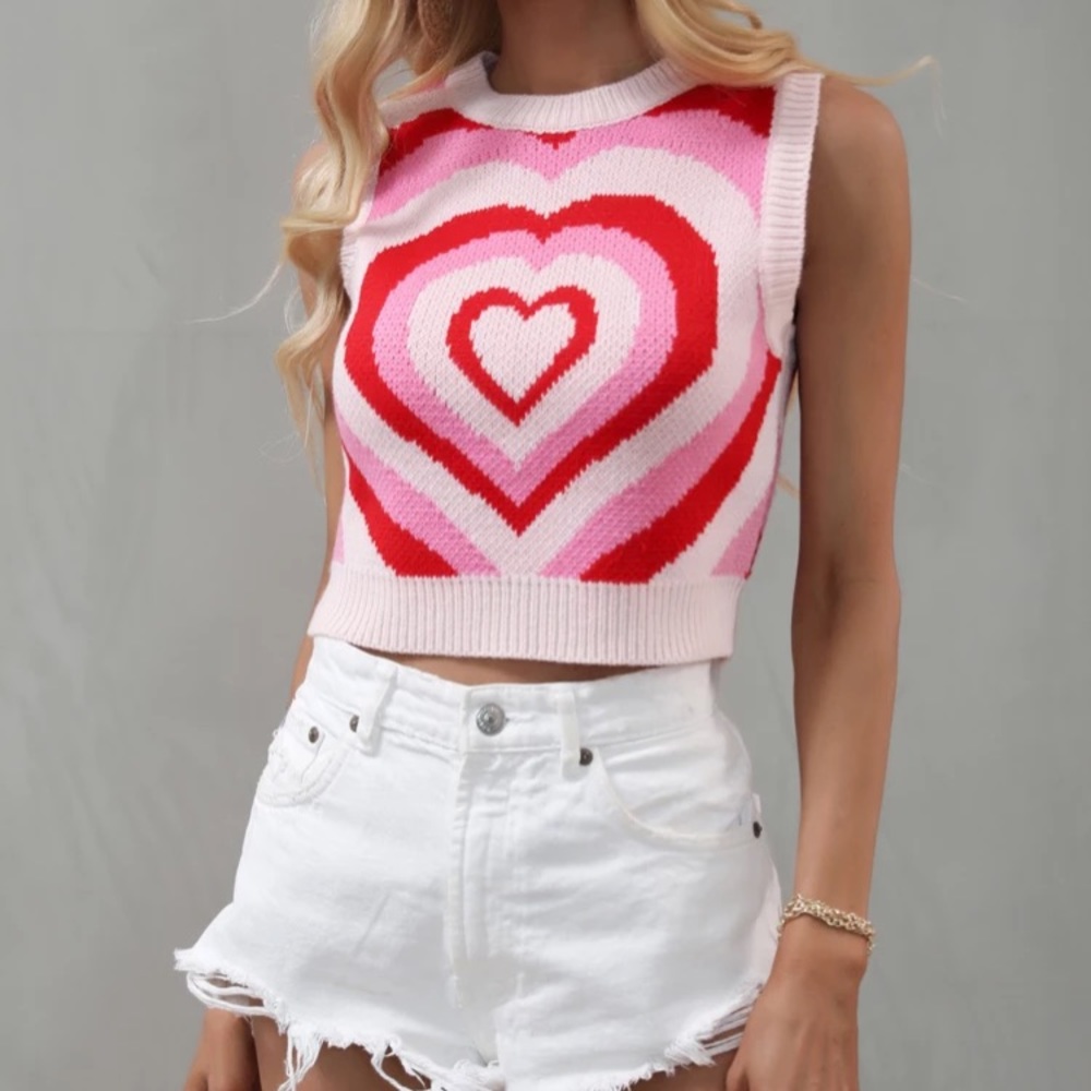Heart Pattern Fitted Sleeveless Vest sweater
https://wa.ink/UqO4M